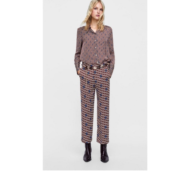 Zara Pants - Zara Logo Printed Cropped Pants Size Small NWT